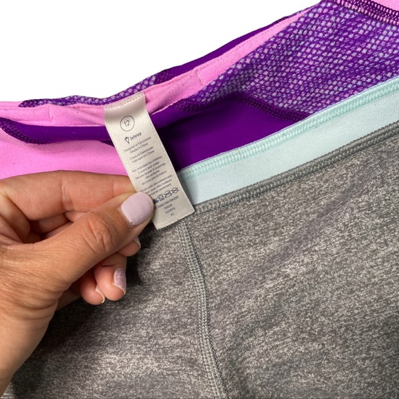 IVIVVA by Lululemon | Dedication yoga pants/tights/leggings - Picture 7 of 7